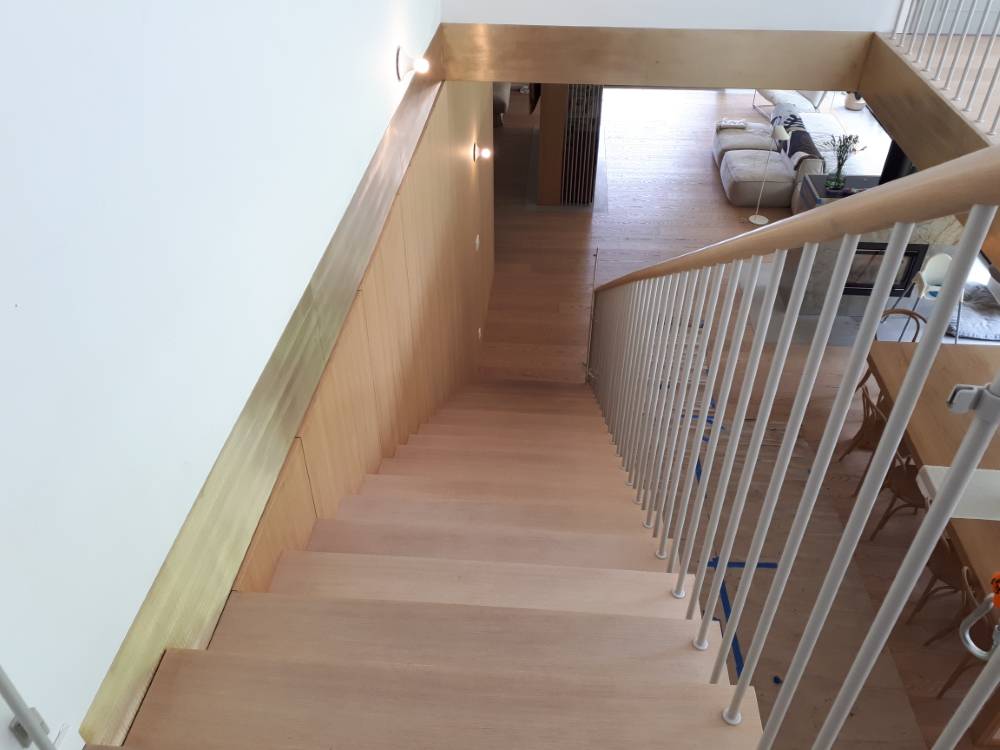 wykonczenie-schodow-obrobka-z-mosiadzu-mazurek-konstrukcje-stalowe-tarnow-malopolska (4).jpg