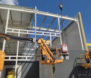 Konstrukcja stalowa Hali K-Flex Uniejow Mazurek Konstruckje stalowe Malopolska Tarnow (24).jpg