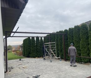 Wiata_zadaszeniowa_stalowa_dom_jednorodzinny_Tarnow_Mazurek_konstrukcje_stalowe_Tarnow_Malopolska (2).JPG