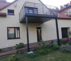 przedluzenie-balokonu-tarasu-mazurek-konstrukcje-stalowe-tarnow-malopolska (7).jpg