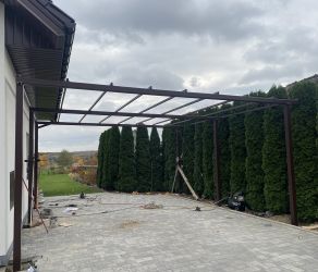 Wiata_zadaszeniowa_stalowa_dom_jednorodzinny_Tarnow_Mazurek_konstrukcje_stalowe_Tarnow_Malopolska (3).JPG